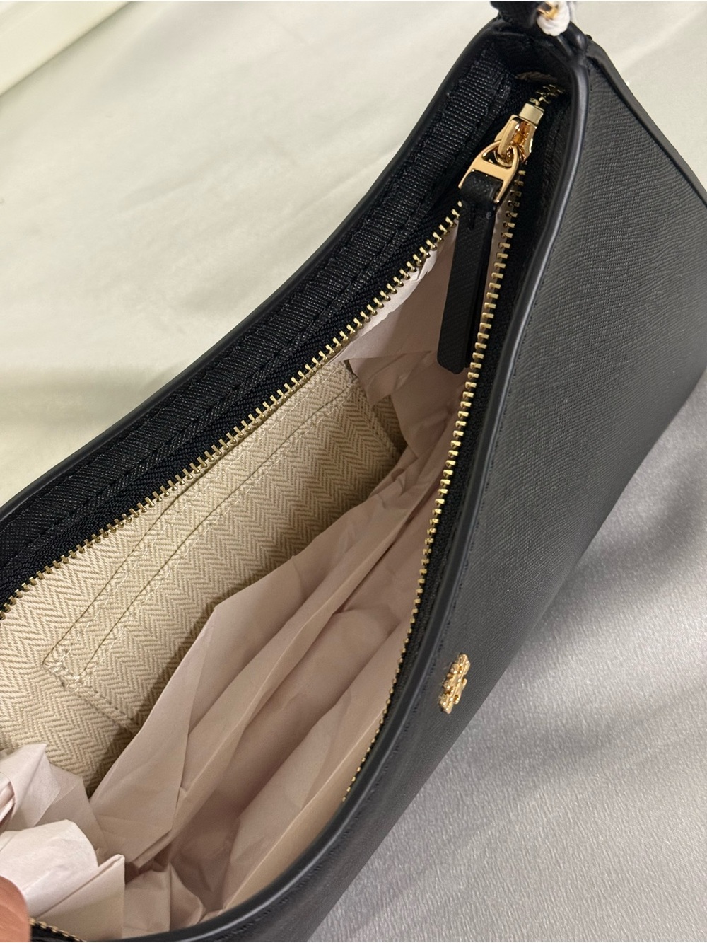 Tory Burch Emerson Shoulder Bag (Black) - Picture 9 of 12